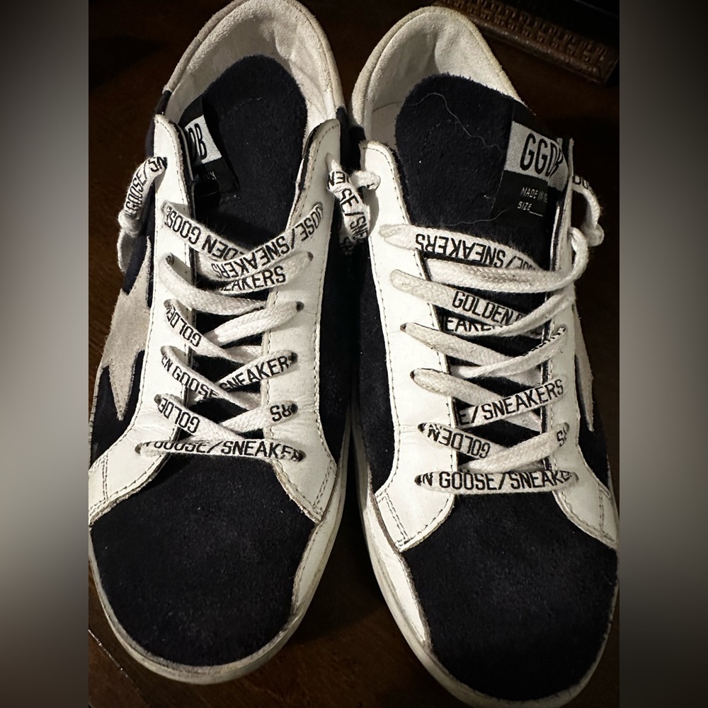 Golden goose size 40- navy
